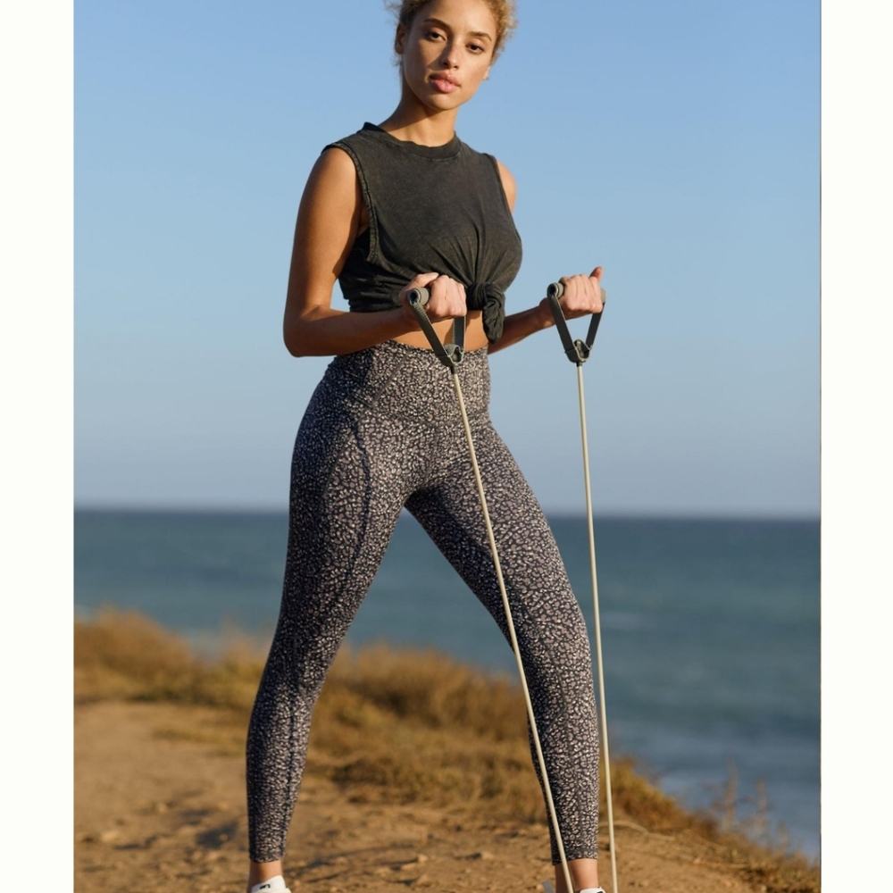 Free People All Day Plie Leopard Legging in xs